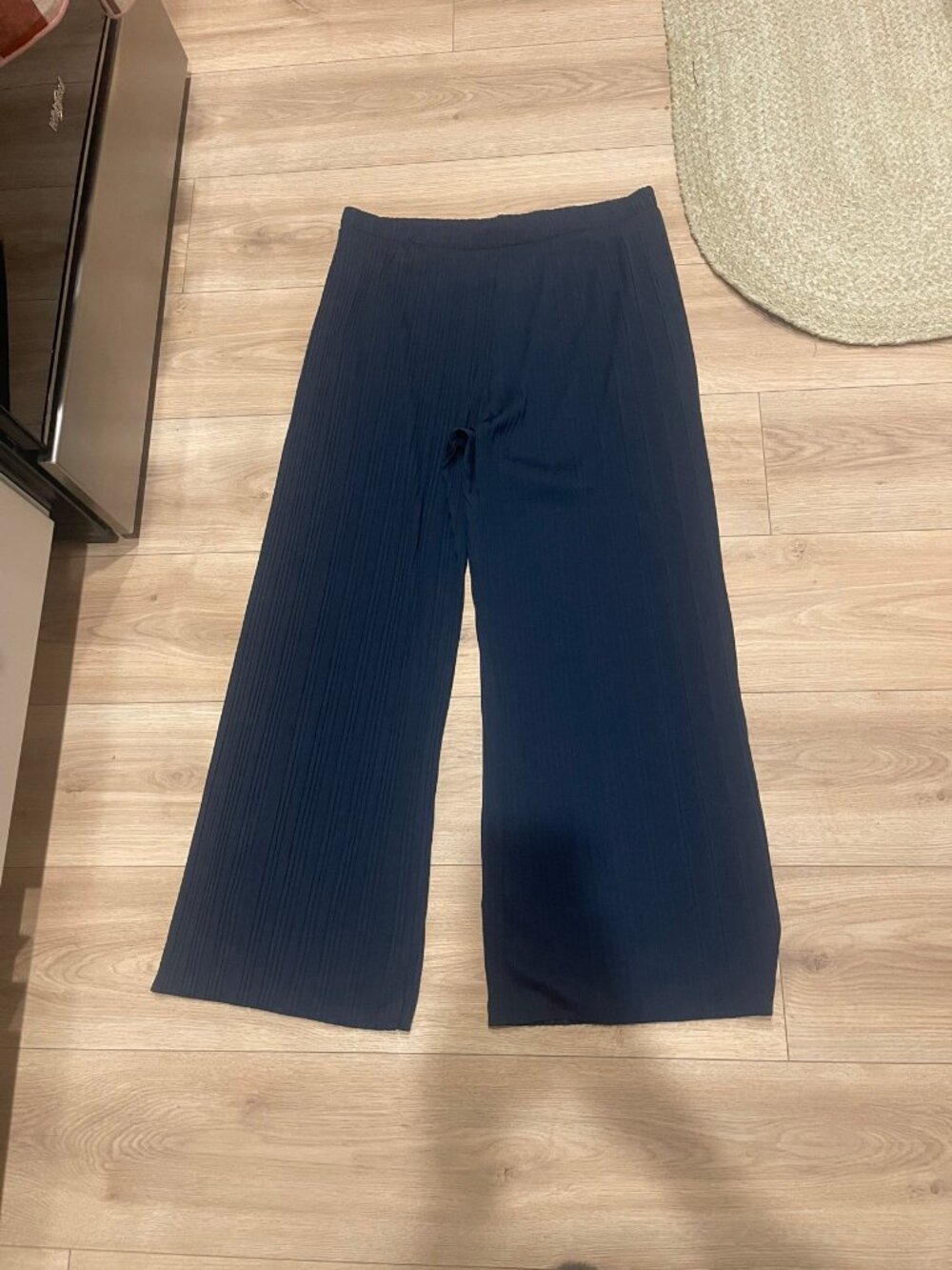 Uniqlo Navy Pleated Wide Leg Pants Elastic Waist - XXL - Like New
